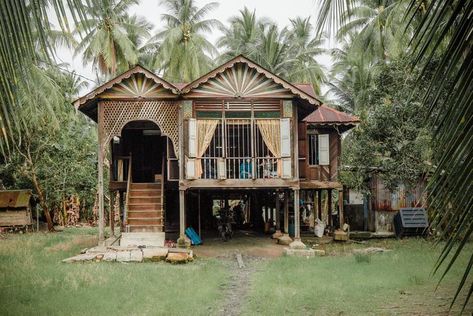 Stilt Houses, House On Stilts, Traditional Houses, House Illustration, Unique Buildings, Traditional Architecture, Village Houses, Roof Design, Miniature House