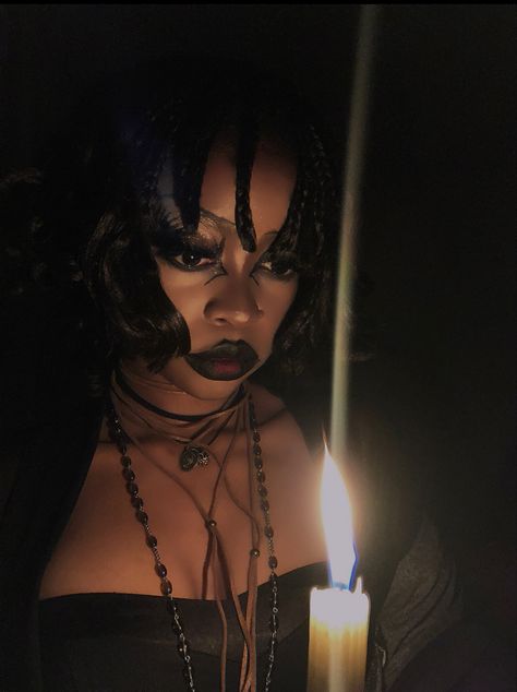 #goth #gothgirl #gothic #darkaesthetics Chelsea Core, Poc Goth, Emo Grunge Aesthetic, Goth People, Goth Birthday, Black Alternative, Afro Goth, Alternative Subcultures, Alt Goth