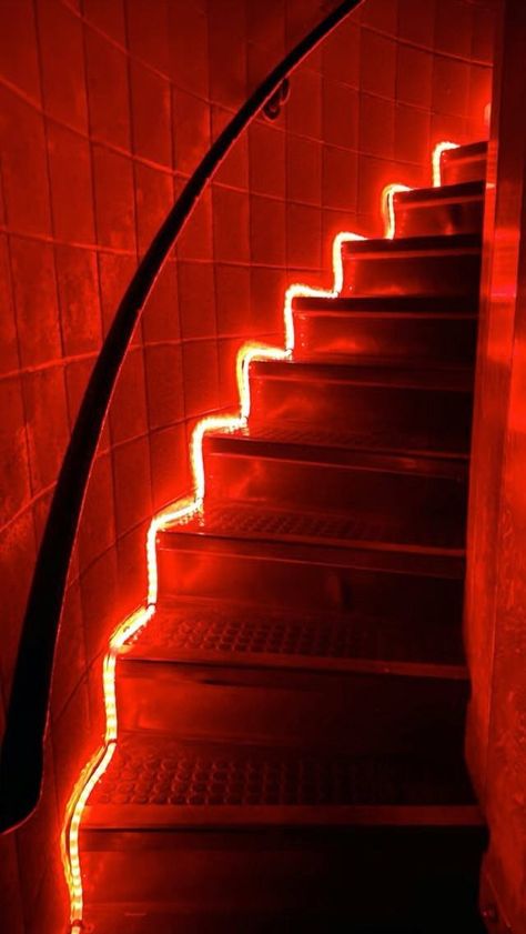 Red Nightclub Aesthetic, Glow In The Dark Room Decor, Disco Staircase, Club Interior Nightclub, Dark Bar Aesthetic, Goth Nightclub, Red Pool Party, Red Night Club, Scale Aesthetic