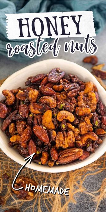 Sweet Roasted Nuts Recipe, Roasted Nuts Recipe, Spiced Nuts Recipe, Seasoned Nuts, Spicy Nuts, Honey Roasted Peanuts, Healthy Honey, Healthy Nuts, Roasted Walnuts