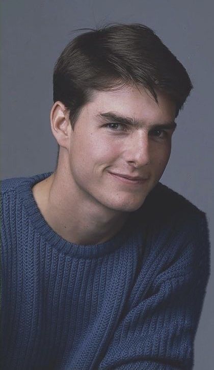 Tom Cruise Hot Wallpaper, Tom Cruise 80s, 80s Haircut, Tom Cruise Hair, Tom Cruise Haircut, Attractive Male Actors, Young Tom Cruise, Tom Cruise Hot, Classic Mens Hairstyles