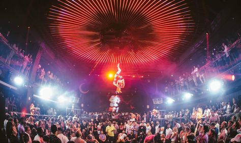 The Ultimate Guide to Miami's Best Clubs - 2016 Miami Night Outfit, Miami Clubs, E11even Miami, Miami Club Outfit, Miami At Night, Night Snapchat, Miami Outfits Night, Party Outfit Night Club, City View Night