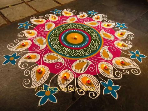 Rangoli....art work...                                                                                                                                                                                 More Colourful Rangoli, Unique Rangoli, Rangoli Designs Easy, Indian Rangoli Designs, Easy Rangoli Designs Diwali, Rangoli Designs Latest, Simple Rangoli Designs Images, Big Rangoli, Diy Diwali Decorations