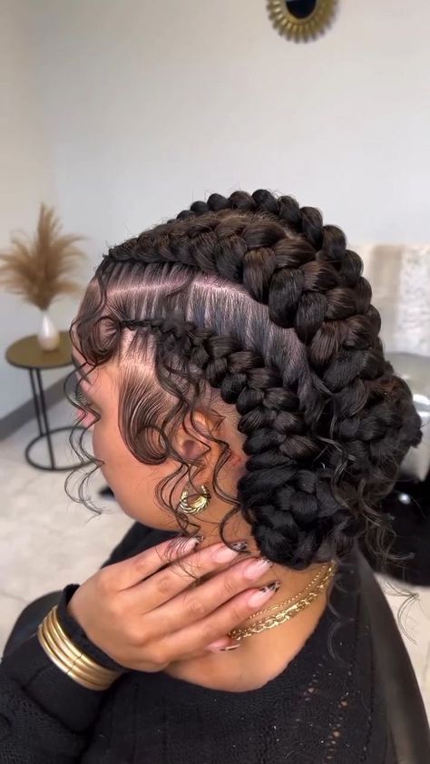 Braids New Styles, Cornrow Hairstyles 2024, Braids In Front Curly Hair In Back Natural Hair, Underbraid Styles, Locs Braided To The Back, Protective Styles For Natural Hair Braids Cornrow, Cornrows Braids With Curls, Cornbraids Hairstyles, Braided Hairstyles Styles