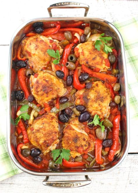 Chicken Basque, Basque Chicken, Basque Recipes, Baked Chicken Casserole, Basque Food, Spanish Potatoes, Easy Casserole Dishes, Ideas For Chicken, Country Recipes