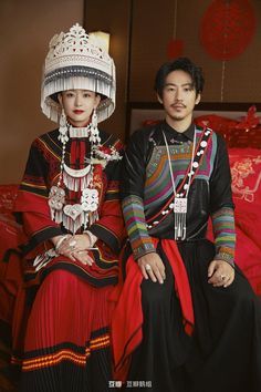 Hmong Traditional Clothing, Tribe Fashion, Hmong Fashion, Paj Ntaub, Digital Dress, Hmong Clothes, S Korea, Dress Aesthetic, Asian Outfits