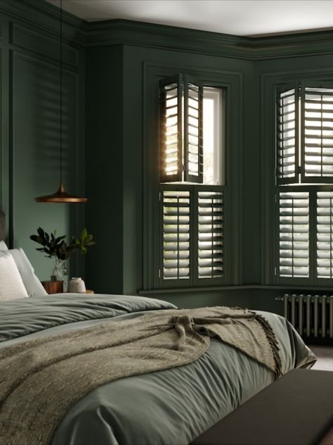 Bathroom Shutters, Shutters Inside, Bedroom Shutters, Cafe Style Shutters, Autumn Home Decor Ideas, Bedroom Cosy, Shutters Interior, Indoor Shutters, Interior Window Shutters