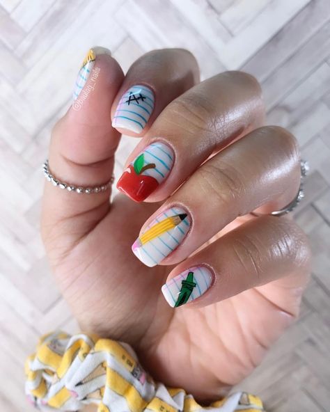 Trendy Back To School Nails, Teacher Nails, School Nail Art, Chalkboard Nails, Fun Manicure, Nail Art For Kids, August Nails, Back To School Nails, Cute Acrylic Nail Designs