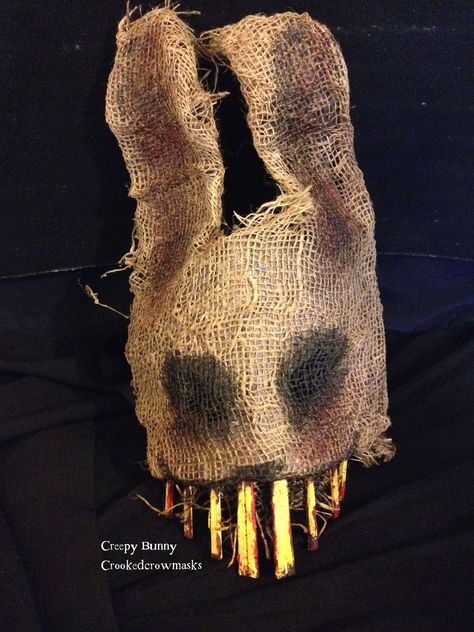 Satanic Astethic, Mask Reference, Creepy Bunny, Strašidelný Halloween, Scarecrow Mask, Creepy Masks, Bunny Mask, Horror Masks, Cat Halloween Costume