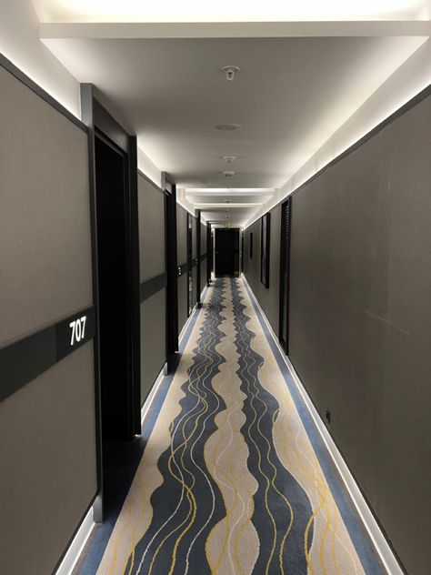 Hotel Room Door Aesthetic, Hotel Worker Aesthetic, Luxury Hotel Decor, Hotel Hallway Aesthetic, Hotelier Aesthetic, Hotel Story Ideas, Hotel Check In, Aesthetic Hotel Room Pictures, Hotel Rooms Aesthetic