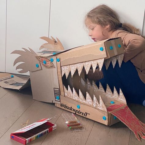 Make Do Cardboard Construction, Makedo Cardboard Projects, Makedo Ideas, Planar Construction, Cardboard Sculptures, Cardboard Projects, Cardboard Construction, Cardboard Play, Cardboard Crafts Kids