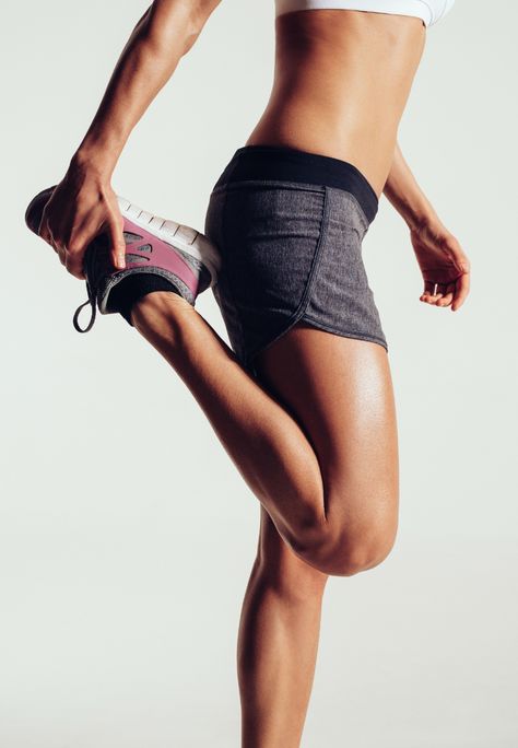 10 Steps to Increase Your Flexibility Runner Stretching, Knee Mobility, Runners Body, Running Body, Vein Health, Stretches For Runners, Fit Female, Female Runner, Female Athlete