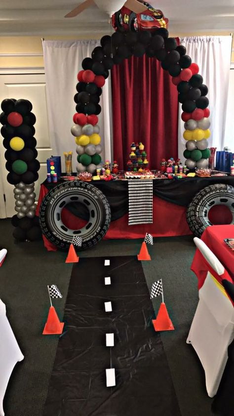 Cars Birthday Party Decorations, Formula 1 Race, Ferrari Formula 1, Hot Wheels Birthday, Rainbow Birthday Cake, Car Birthday Theme, Race Car Birthday Party, Cars Theme Birthday Party, Car Party