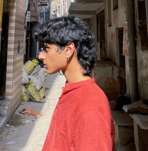 Indian Mullet Haircut, Curly Shaggy Mullet Men, Asian Curly Mullet, Mullet Skin Fade, Medium Curly Mullet, Undercut Mullet Man, Men Long Mullet, Cavetown Haircut, Medium Mullet Mens