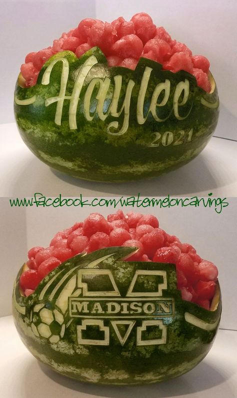 Watermelon Carving Graduation, Watermelon Fruit Bowls, Watermelon Cakes, Watermelon Basket, Fruit Buffet, Watermelon Bowl, Graduation Food, Fruit Carvings, Cute Food Ideas