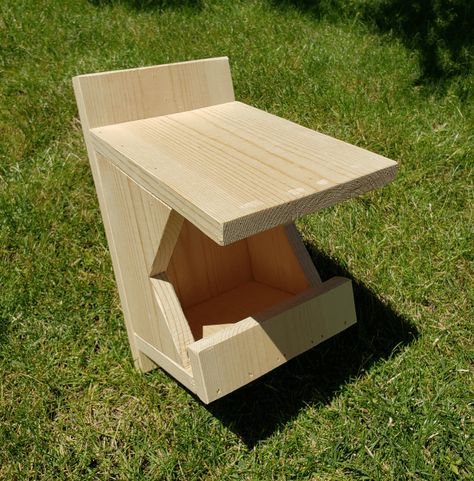 nesting ledge box for cardinals Robin Nest Box, Nesting Boxes Diy, Cardinal Bird House, Dove Nest, Bird Nesting Box, Homemade Bird Houses, Wedding Birds, Bird Houses Ideas Diy, Beautiful Birdhouses