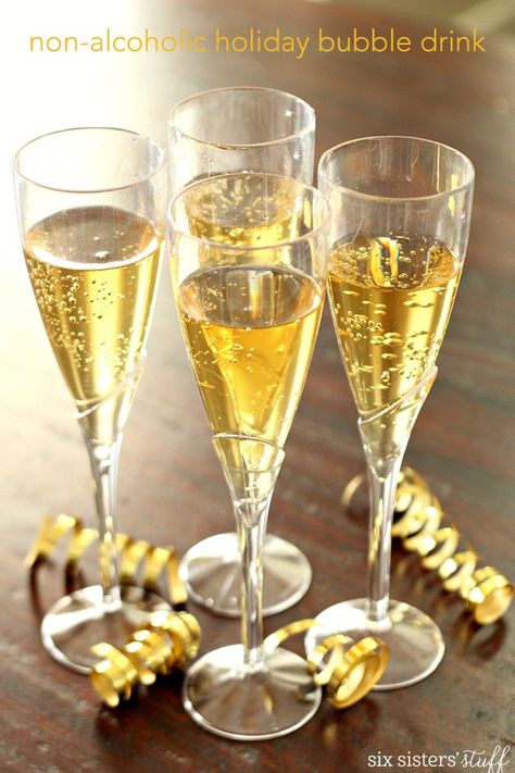 Non-Alcoholic Bubbly Drink Recipe (aka Mock Champagne) - Six Sisters' Stuff Mock Champagne, House Party Ideas, Non Alcoholic Champagne, Bubble Drink, Champagne Punch, Six Sisters, Mocktail Recipe, Wedding Drink, Punch Recipes