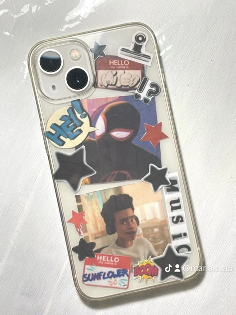 Spider-man ph case deco🕷️🕸️ Clear Phone Case Ideas Spiderman, Spiderman Iphone Case, Cellphone Case Design Diy, Iphone 13 Case Men, Aesthetic Phone Case For Men, Spiderman Phone Case Diy, Boy Phone Cases, Phone Cases Men, Spider Man Phone Case