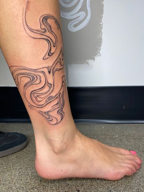 A tattoo i did not too long ago! Check out more on my instagram @createdbydig 🤍 Abstract Leg Tattoo, Long Line Tattoo, Line Tattoo, Leg Tattoo, Line Tattoos, Tattoo Inspo, Fine Line, A Tattoo, Too Long