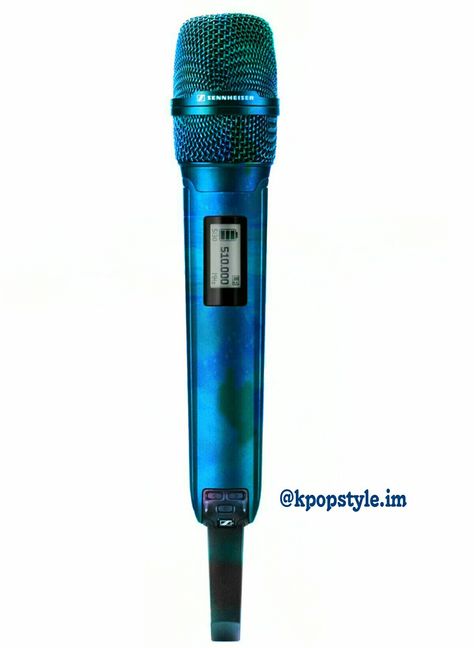 Green Microphone, Blue Microphone, Blue Green Gradient, Music Mic, Music Supplies, Blue Microphones, Microphone Studio, Jobs In Art, Music Studio Room