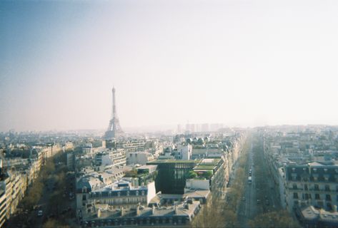 France Film Photography, France On Film, Aesthetic Disposable Camera, Film Photography Aesthetic, Paris France Eiffel Tower, France Eiffel Tower, Retro Photos, Disposable Camera, Photography Aesthetic