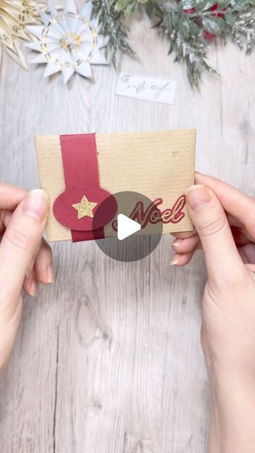 Easy Gift Card Holders To Make, Paper Folding Cards Ideas, Origami Gift Card Holder Diy, Gift Card Holders To Make Paper Crafts, Diy Gift Card Holder Ideas Paper Crafts, Easy Gift Card Holder Diy, Diy Gift Card Holder Ideas, Origami Gift Card Holder, Easy Gift Card Holders