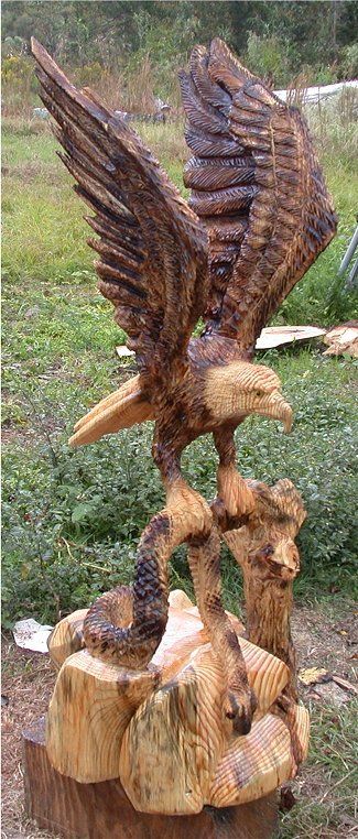 Chain Saw Artist, Dayton Scoggins Chain Saw Art, Wooden Eagle, Saw Art, Chainsaw Sculpture, Tre Kunst, Chainsaw Wood Carving, Chainsaw Art, Eagle Decor, Wood Sculptures