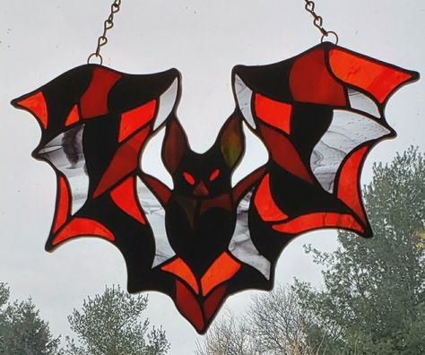 Gothic Stained Glass Art, Bat Stained Glass Patterns, Stained Glass Bat, Bat Stained Glass Art, Creepy Stained Glass Art, Bat Suncatcher, Goth Suncatcher, Catty Noir, Dark Home Decor