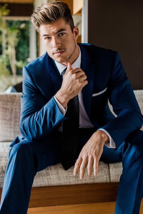 This Calvin Klein blue suit is slightly brighter than a traditional navy making it a perfect option for a classic wedding or casual wedding depending on your style. It looks exceptionally dapper when styled for Chase Mattson! Read his modern love story with Kelianne Stankus at the link. // Photo: Photo: Valorie Darling and Groom Styling: Rachel Fawkes for Men’s Wearhouse Chase Mattson, Kelianne Stankus, Graduation Suit, Handsome Male Models, Blue Suit Men, Male Models Poses, Mens Wearhouse, Modern Love, Photography Poses For Men