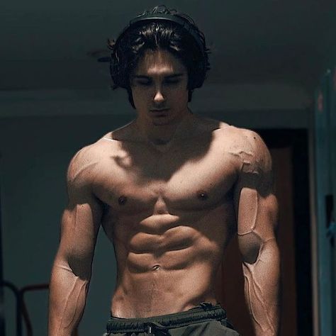 Max Krause on Instagram: "Anakin hit the weights. . . . . . . #fitness #gym #workout #fit #bodybuilding #motivation" Maxwell Krause, Bodybuilder Aesthetic, Aesthetic Bodybuilder, Markus Ruhl Bodybuilding, David Laid, Dream Physique, Marcus Ruhl Bodybuilder, Mass Monster Bodybuilder, Gym Wallpaper