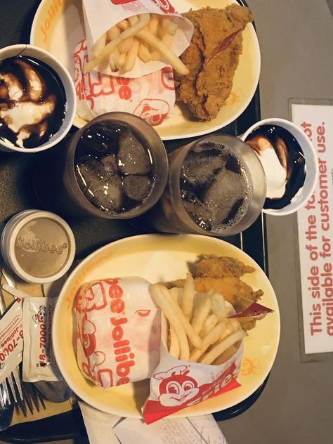 Jollibee Ig Story, Jollibee Food, Cravings Food, Food Obsession, Food Cravings, Ig Story, Yummy Food, Quick Saves, Instagram