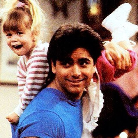 Michelle and Uncle Jesse, how cute! Jesse From Full House, Full House Videos, Full House Michelle, Fuller House Cast, Ful House, Olsen Twins Full House, Full House Cast, Michelle Tanner, Uncle Jesse