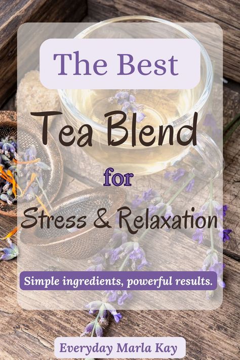 Create your own calming herbal tea blend with this simple recipe! Perfect for stress relief, better sleep, and relaxation. Use chamomile, lemon balm, and lavender to craft a delicious cup of tea. 🍵💚 #DIYTeaRecipe #NaturalWellness #HerbalTea #StressFree Herbal Tea Blends Recipes, Diy Detox Tea, Relaxing Herbal Tea, Herbal Tea Recipes Homemade, Bath Tea Recipe, Chamomile Tea Benefits, Tea Blends Recipes, Herbal Tea Benefits, Detox Tea Recipe