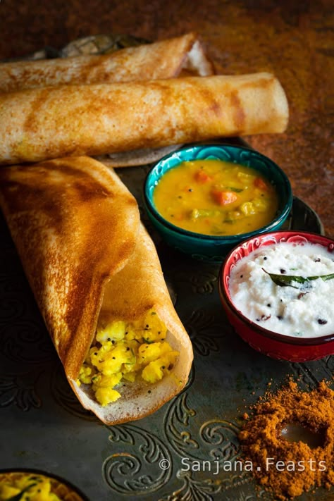 Masala Dosa - Dosa Batter & Filling VIDEO - Indian Breakfast Recipes Quinoa Wraps, Indian Breakfast Recipes, Rava Dosa, Dosa Batter, Food Savory, Masala Dosa, Beans On Toast, Dosa Recipe, Veg Dishes