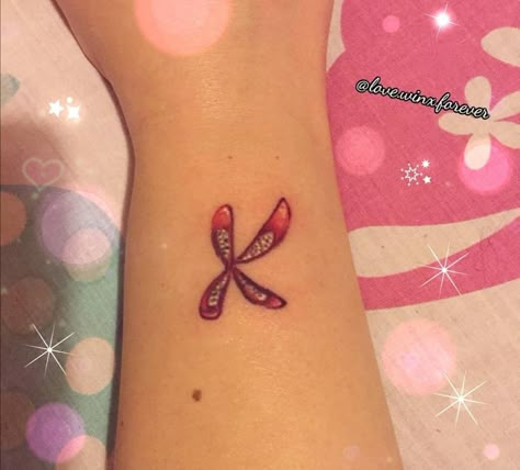 Kpop Tattoos, Club Tattoo, Disney Princess Tattoo, 2000s Pink, Pretty Tattoos For Women, Tattoo Project, Elegant Tattoos, Little Tattoos, Mini Tattoos