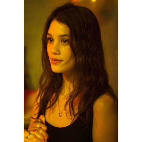 Astrid Berges-Frisbey foto El sexo de los ángeles / 10 de 16 ❤ liked on Polyvore featuring people, astrid berges frisbey, astrid berges-frisbey, celebrities and girls Astrid Frisbey, Alba Galocha, Astrid Berges Frisbey, Brown Eyes Black Hair, Angry Women, Celebrity Look, Girl Face, Woman Face, Beauty Makeup