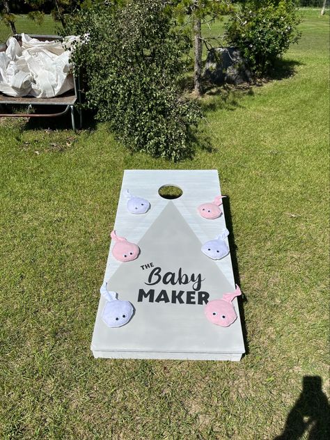 #babygirl #babyshower #babyshowerideas #babyshowergames #homemade #cornhole Gender Reveal Cornhole, Baby Shower Yard Games, Diy Gender Reveal Games, Insemination Party, Funny Baby Shower Themes, Gender Reveal Games Activities, Unisex Baby Shower Ideas, Gender Reveal Activities, Baby Shower Games Ideas