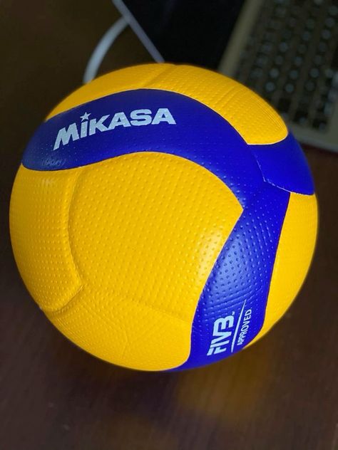 Volleyball Facts, Haikyuu Cosplay, Volleyball Ball, Wallpaper Images Hd, Sport Volleyball, Volleyball Pictures, Volley Ball, Animation Art Character Design, Soccer Pictures