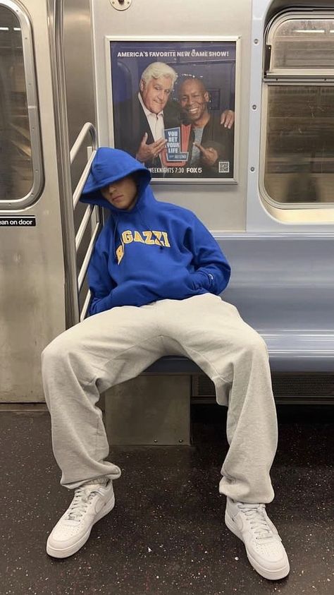 Blue Hoodie Outfit, How To Style Sweatpants, Adidas Samba Outfit, Samba Outfit, Sweatpants For Men, Mens Photoshoot Poses, Style Sweatpants, Instagram Jewelry, Street Style Outfits Men