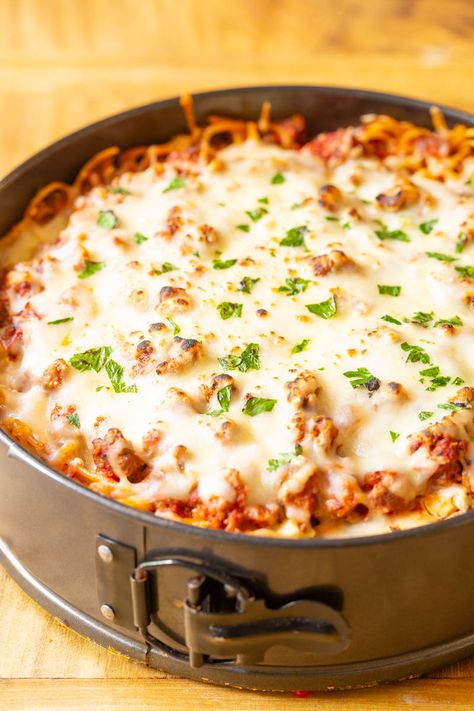 Baked Pasta In Springform Pan, Spagetti Pie Recipe, Spaghetti Pie Recipe, Baked Spaghetti Pie, Springform Pan Recipes, Spaghetti Pie Recipes, Spring Form Pan, Baked Spaghetti Recipe, Spaghetti Pie