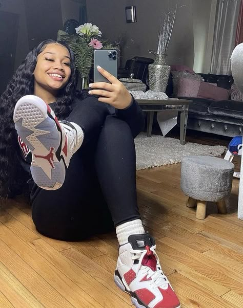 Bred 11s Outfit, Bred 11s Outfit Women, Jordan 6 Outfit Woman, Cute Outfits With Leggings, Beauty Boost, Teen Swag Outfits, Power Of Makeup, Jordan Outfits, Cute Lazy Outfits