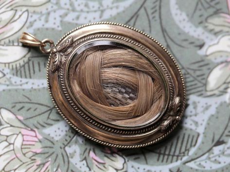 Victorian mourning jewelry hair locket Hair Pendant, Hair Locket, Hair Keepsake, Victorian Accessories, Hair Necklace, Victorian Hairstyles, Filigree Jewelry, Fall Jewelry, Victorian Jewelry