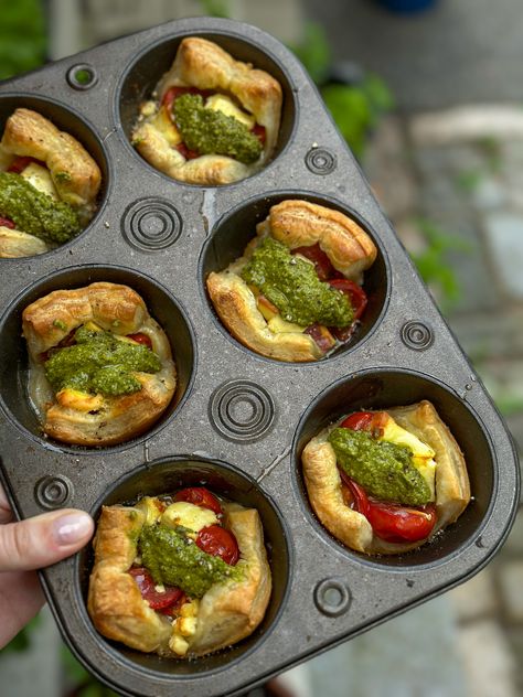 Tomato and Feta Puff Pastry Bites with Basil Pesto - Rosemont Market & Bakery Feta Puff Pastry, Puff Pastry Bites, Market Bakery, Pastry Bites, Tomato And Feta, Lunch Inspiration, Fresh Cherry, Puff Pastry Sheets, Pastry Sheets