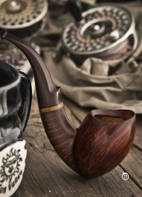 Here’s What Guys Are Pinning on Pinterest (27 Photos) - Suburban Men Cool Pipes, Wooden Pipe, Vintage Pipes, Pipes And Cigars, Cigars And Whiskey, Man Up, Cigars, Well Dressed, Wood Carving