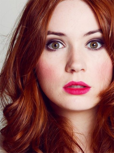 Karen Gillan's makeup<3 Karen Gillian, Hazel Eye Makeup, Kare Kare, Amy Pond, Copper Hair Color, Karen Gillan, Redhead Beauty, Auburn Hair, Copper Hair