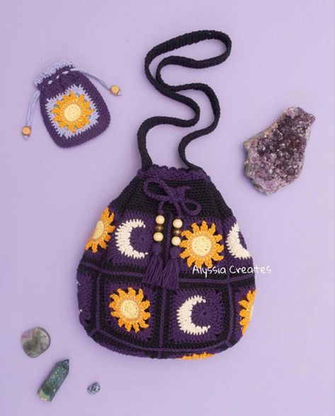 Witchy Crochet, Crochet Bag Purse, Free Crochet Bag, Purse Pattern, Crochet Design Pattern, Crochet Stitches For Beginners, Crochet Fashion Patterns, Crochet Bags Purses, Fun Crochet Projects