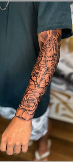 Guys Arm Sleeve Tattoo, Lifestyle Tattoo Men, Mens Quarter Sleeve Tattoo Ideas, Bicep Forearm Tattoo, Arm Tattoos Men's Forearm, Tattoo Inspiration Men Sleeve, Forearm Tattoo Men Sleeve Meaningful, Forarm Tattoos Mens Creative, Forearm Tats Men