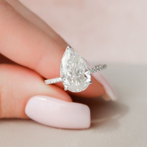 Moissanite 2.70 CT Pear Cut Diamond Edwardian Handmade Ring - Etsy Pave Setting Engagement Ring, Pear Halo, Pear Shaped Engagement Rings, Moissanite Engagement Ring Solitaire, Engagement Ring Shapes, Pave Engagement Ring, Types Of Diamonds, Halo Setting, Hidden Halo