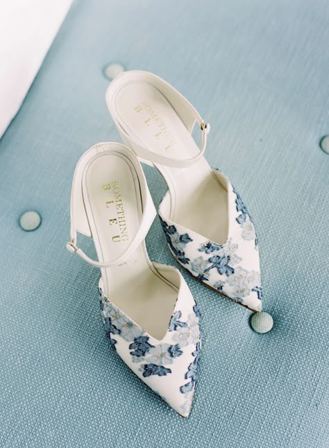 Something Blue Bridal Shoes | AGS Photo Art | Big Sur Wedding Photographer | We are obsessed with these blue floral bridal shoes that our Big Sur bride wore on her wedding day. Aren't they just the cutest? Book your Big Sur photographer here: https://agsphotoart.com Blue Satin Wedding Shoes, Unique Bride Shoes, Wedding Shoes Floral, Blue Bride Shoes, Blue Wedding Shoes For Bride, Delft Wedding, Floral Bridal Shoes, Something Blue Shoes, Comfortable Wedding Heels