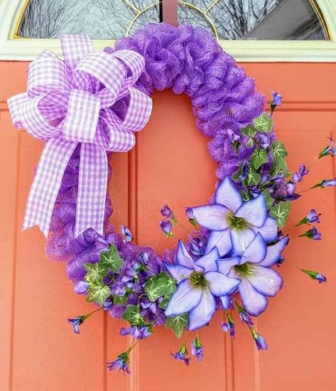 Easter Wreath Diy Dollar Stores, Bunny Wreath Diy, Dollar Tree Easter Crafts, Easter Mesh Wreaths, Deco Mesh Wreaths Diy, Easter Wreath Diy, Easter Spring Wreath, Purple Wreath, Easter Egg Wreath